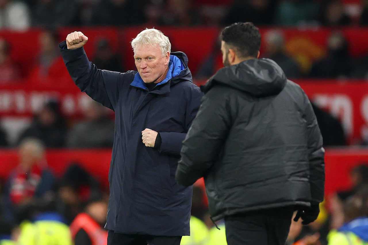 دیوید مویس در ورزشگاه اولدترافورد مقابل منچستریونایتد