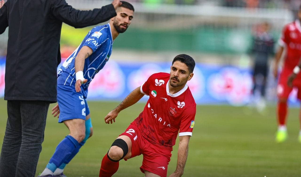 محمد عمری - پرسپولیس - لیگ برتر فوتبال ایران