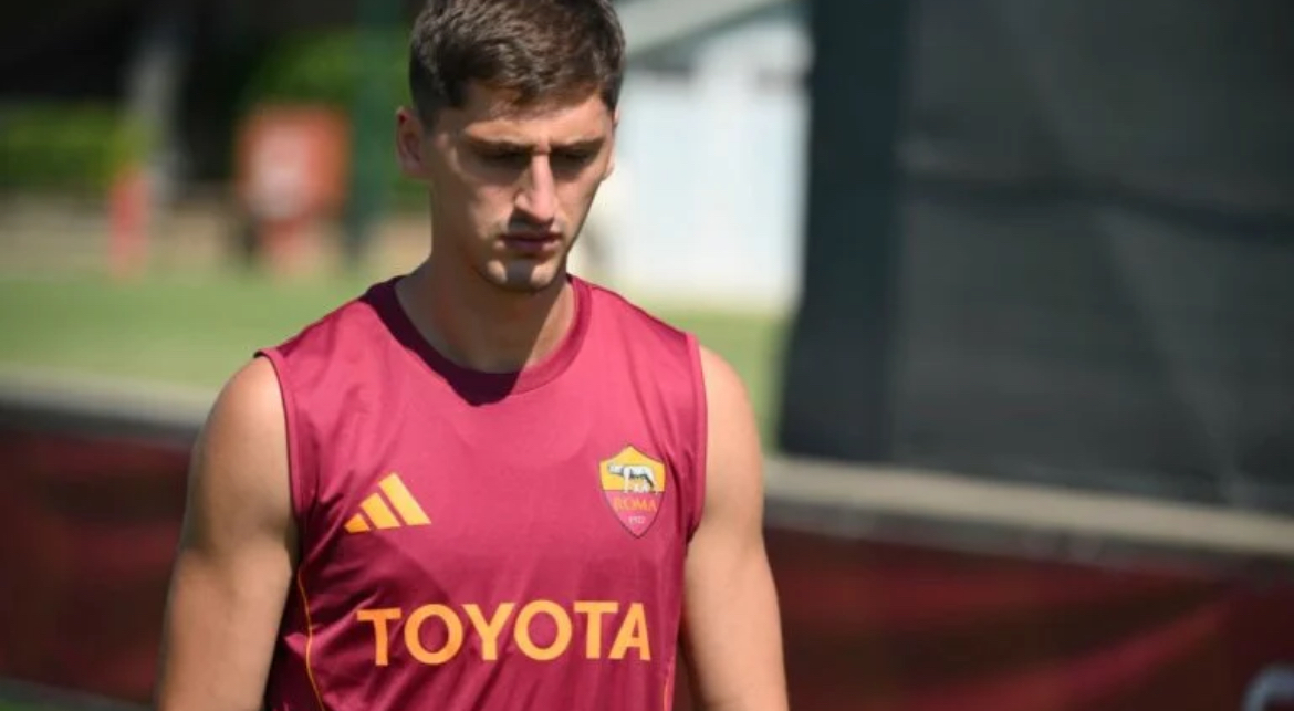 ماراش کومبولا / مدافع آلبانیایی رم ایتالیا