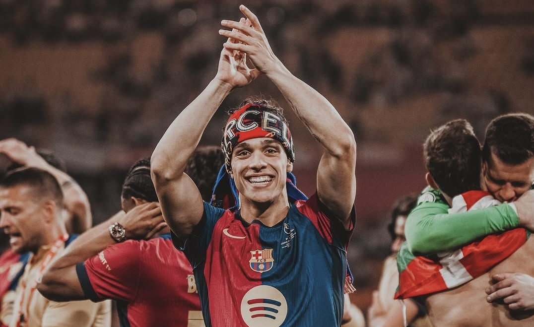 هکتور فورت / فولبک راست اسپانیایی بارسلونا