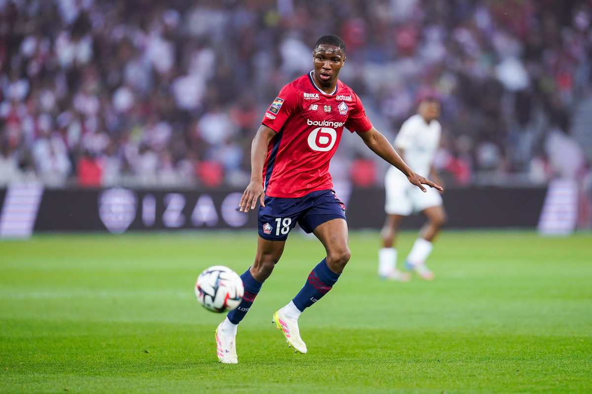 بافوده دیاکیته مدافع فرانسوی لیل