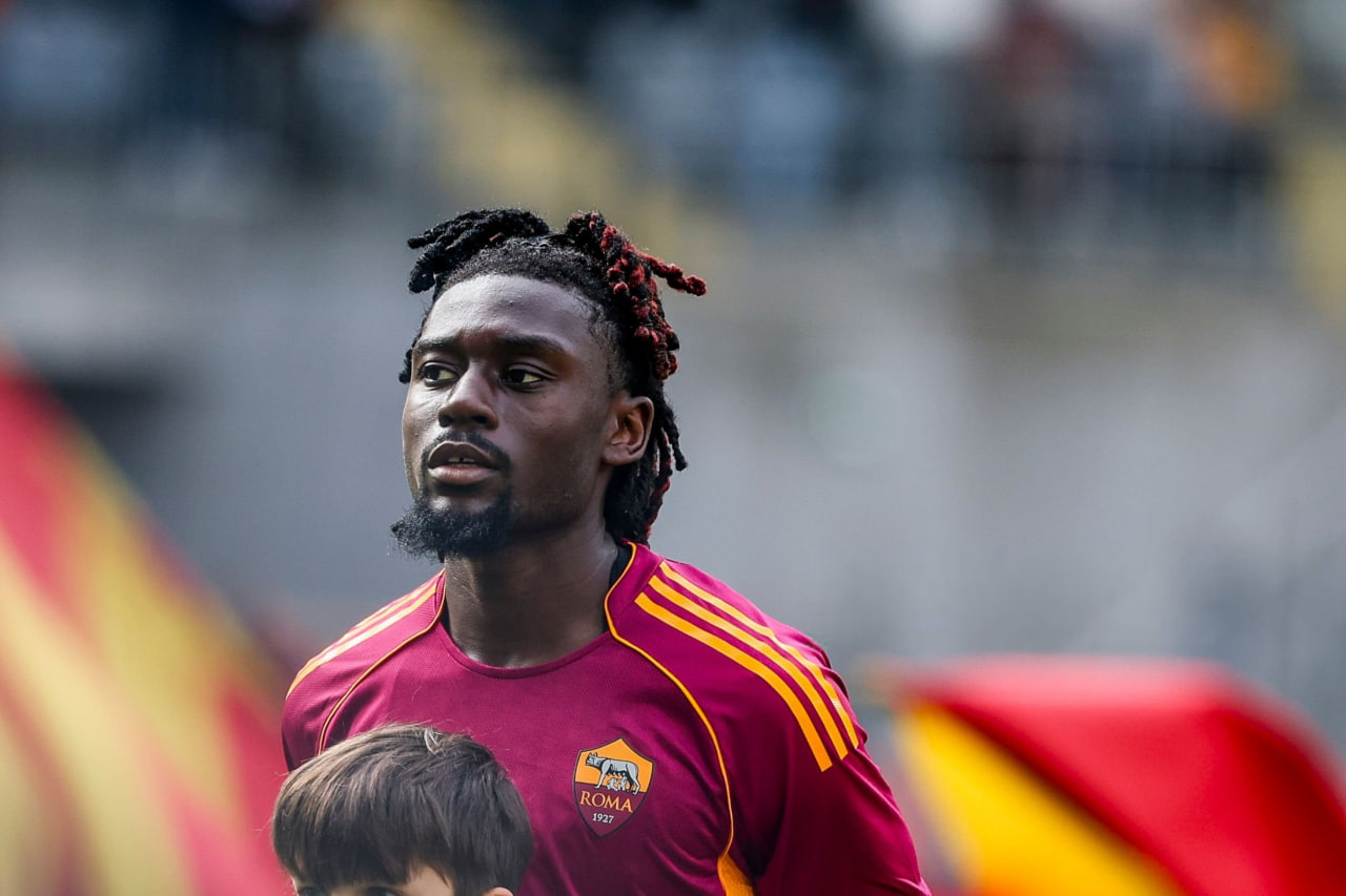 مانو کونه هافبک فرانسوی رم در تابستان 2025