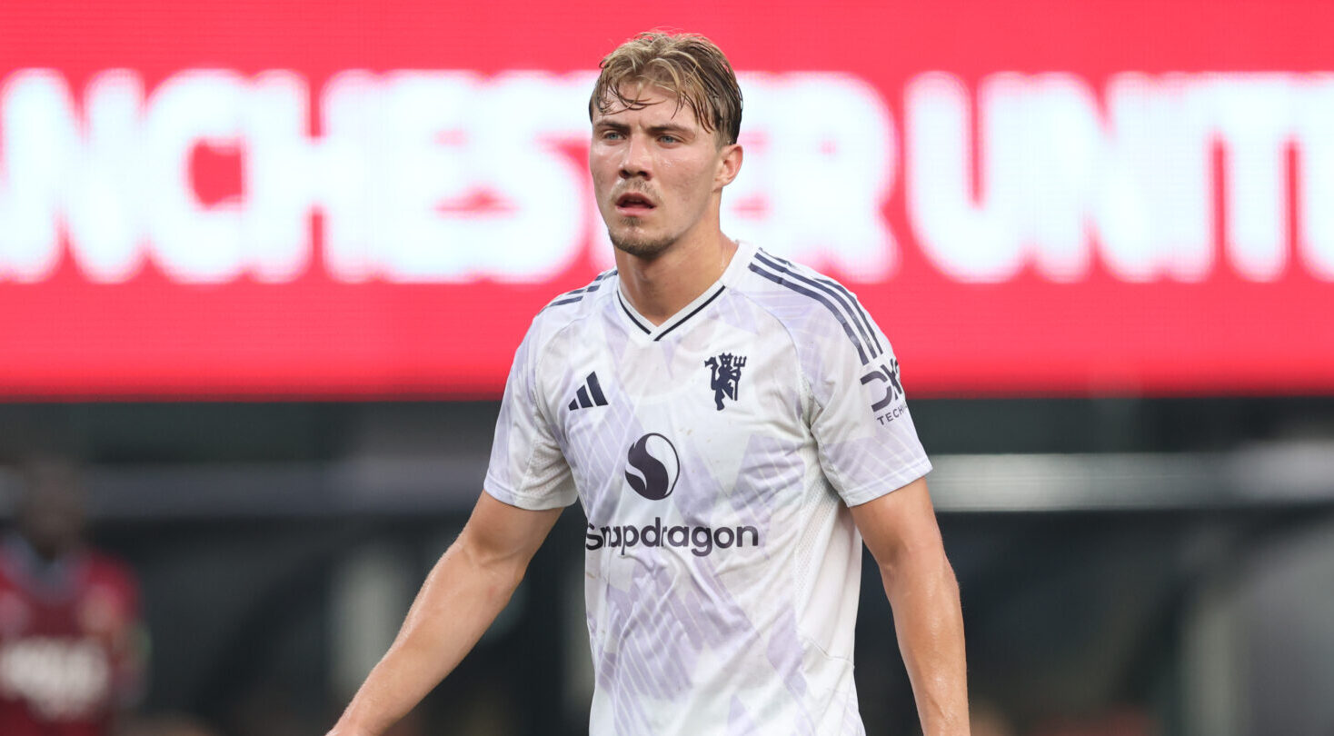 راسموس هویلون مهاجم دانمارکی منچستریونایتد در تابستان 2025