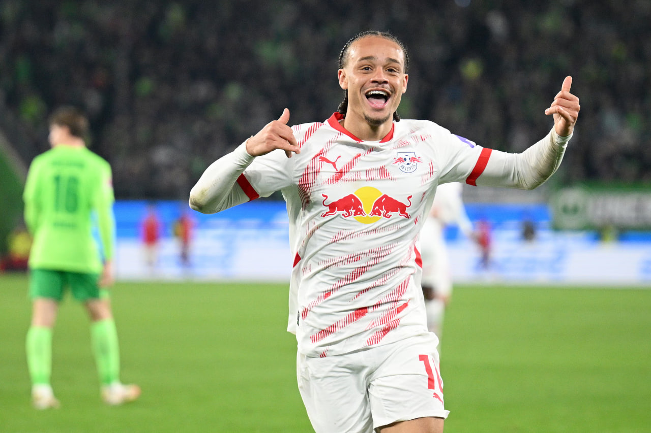 خوشحالی پس از گل ژاوی سیمونز برای لایپزیش