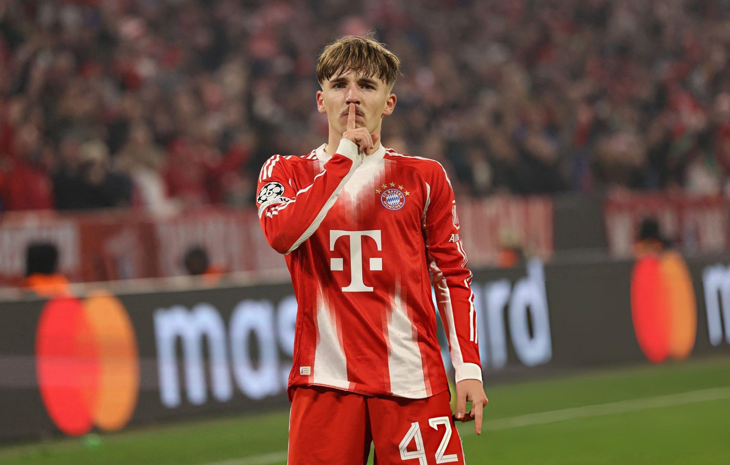 لنارت کارل - استعداد ۱۷ ساله بایرن مونیخ