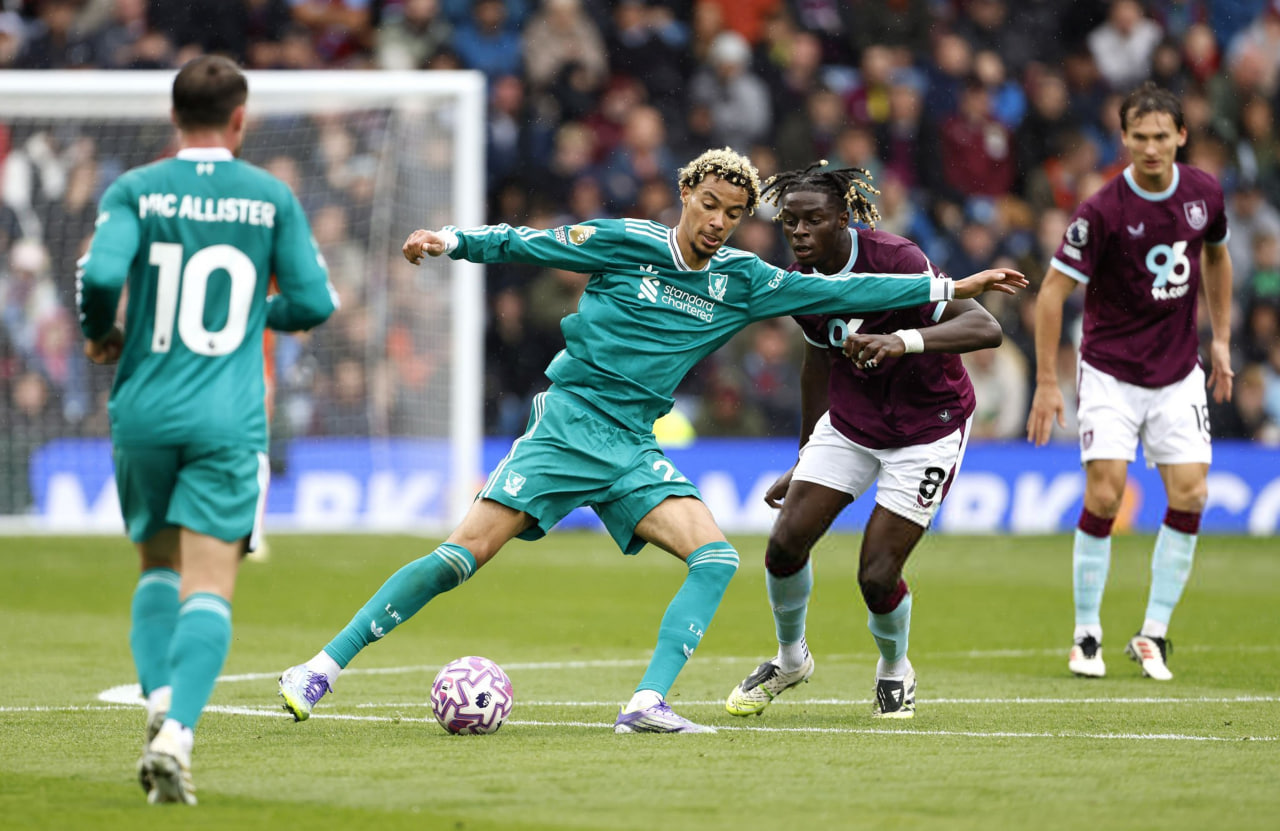 هوگو اکیتیکه - لزلی اوگوچوکوو - الکسیس مک آلیستر بازی برنلی-لیورپول