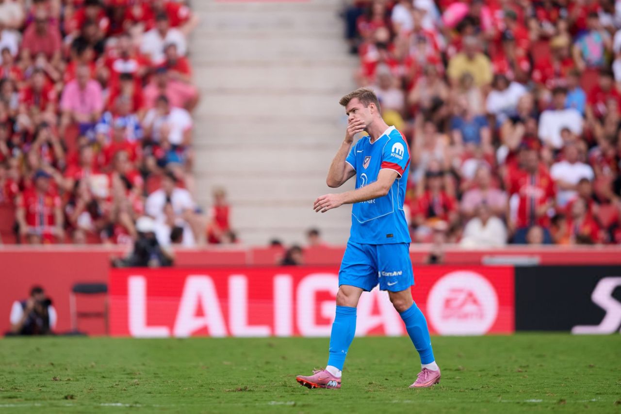 الکساندر سورلوت - مهاجم نروژی اتلتیکو مادرید پس از اخراج مقابل مایورکا - لالیگای اسپانیا