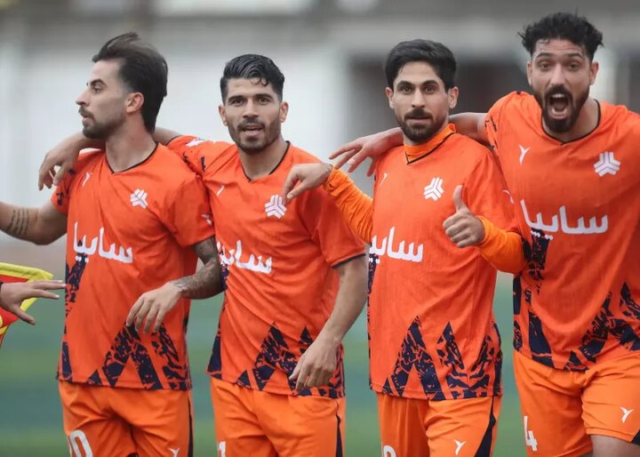 عکس از  خوشحالی بازیکنان سایپا 