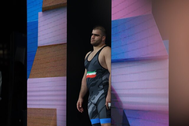 عکس از امین میرزازاده کشتی‌گیر ۱۲۵ کیلوگرم فرنگی ایران