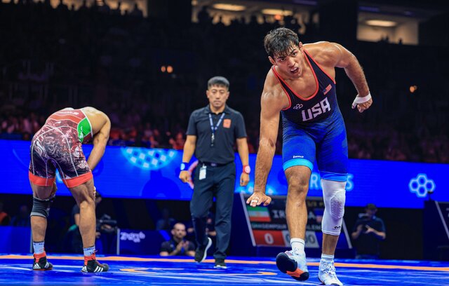 عکس از زاهد والنسیا پس از پیروزی برابر کامران قاسم پور