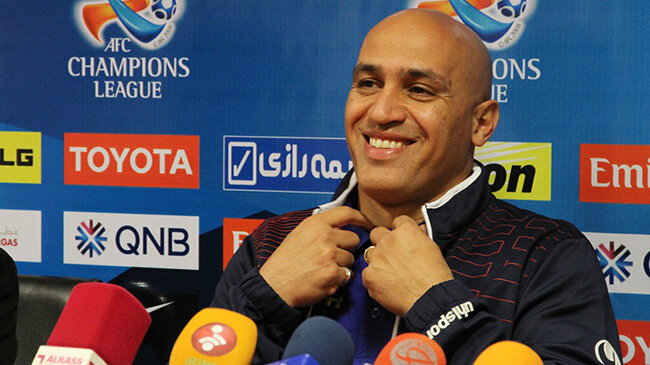 عکس از علیرضا منصوریان سرمربی سابق استقلال