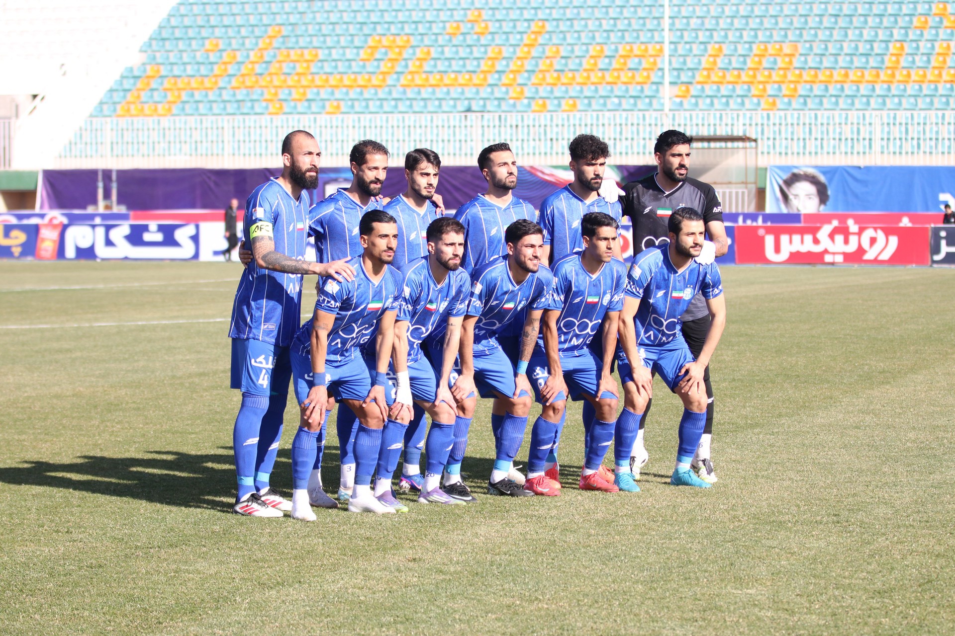 عکس تیمی از بازیکنان استقلال در بازی مقابل فولاد هرمزگان