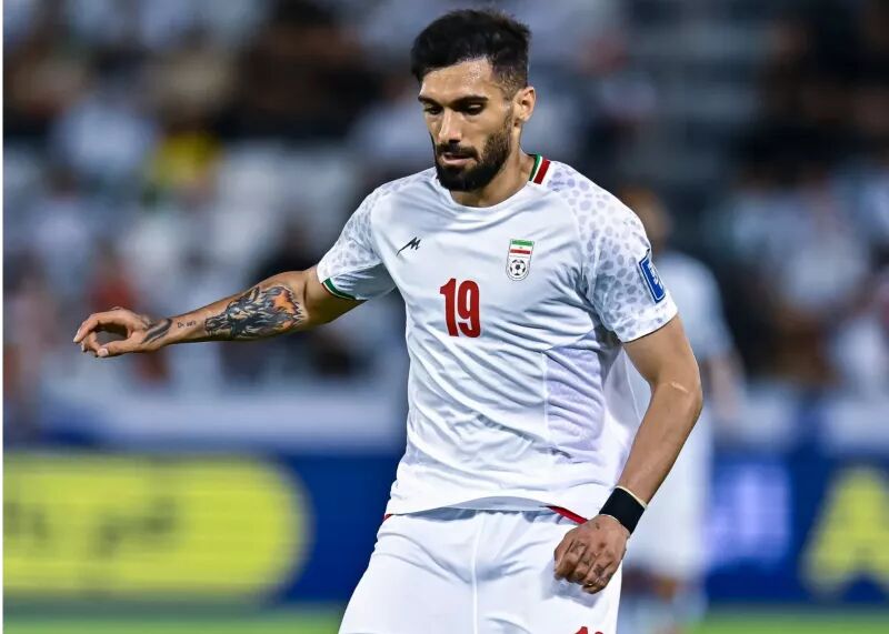 عکس از عارف آقاسی مدافع استقلال در تیم ملی ایران