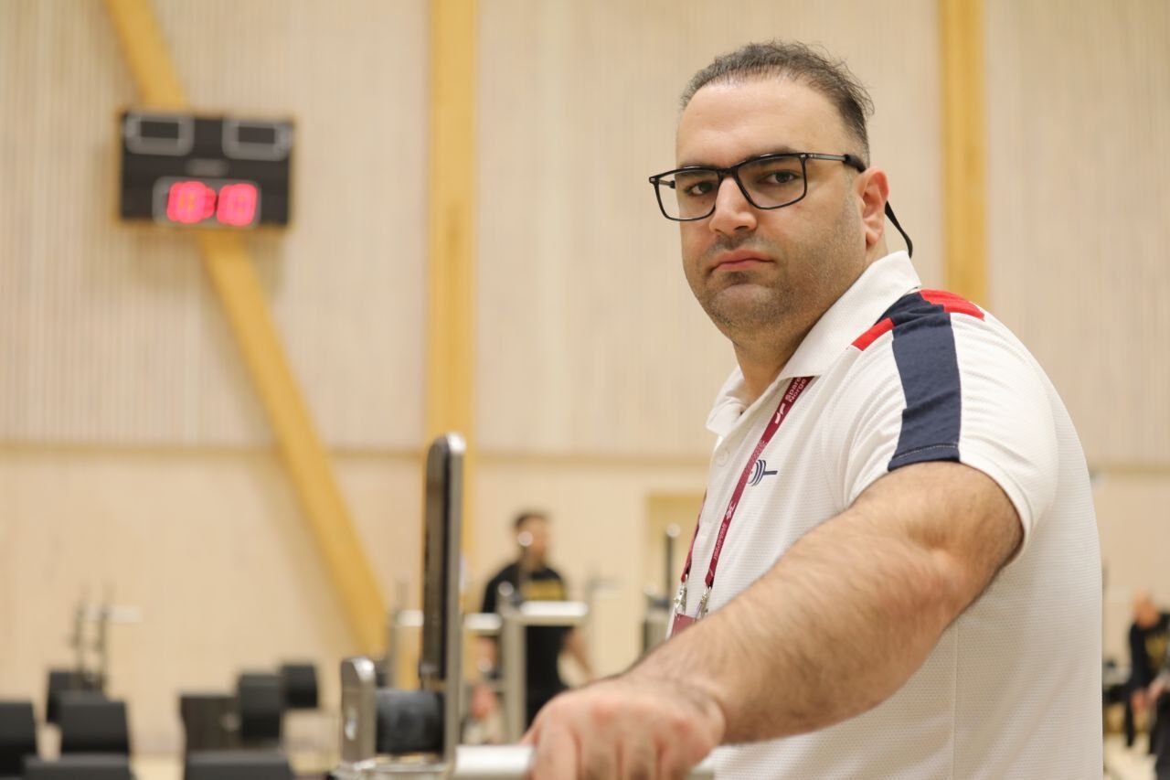 عکس از بهداد سلیمی سرمربی تیم ملی وزنه‌برداری ایران