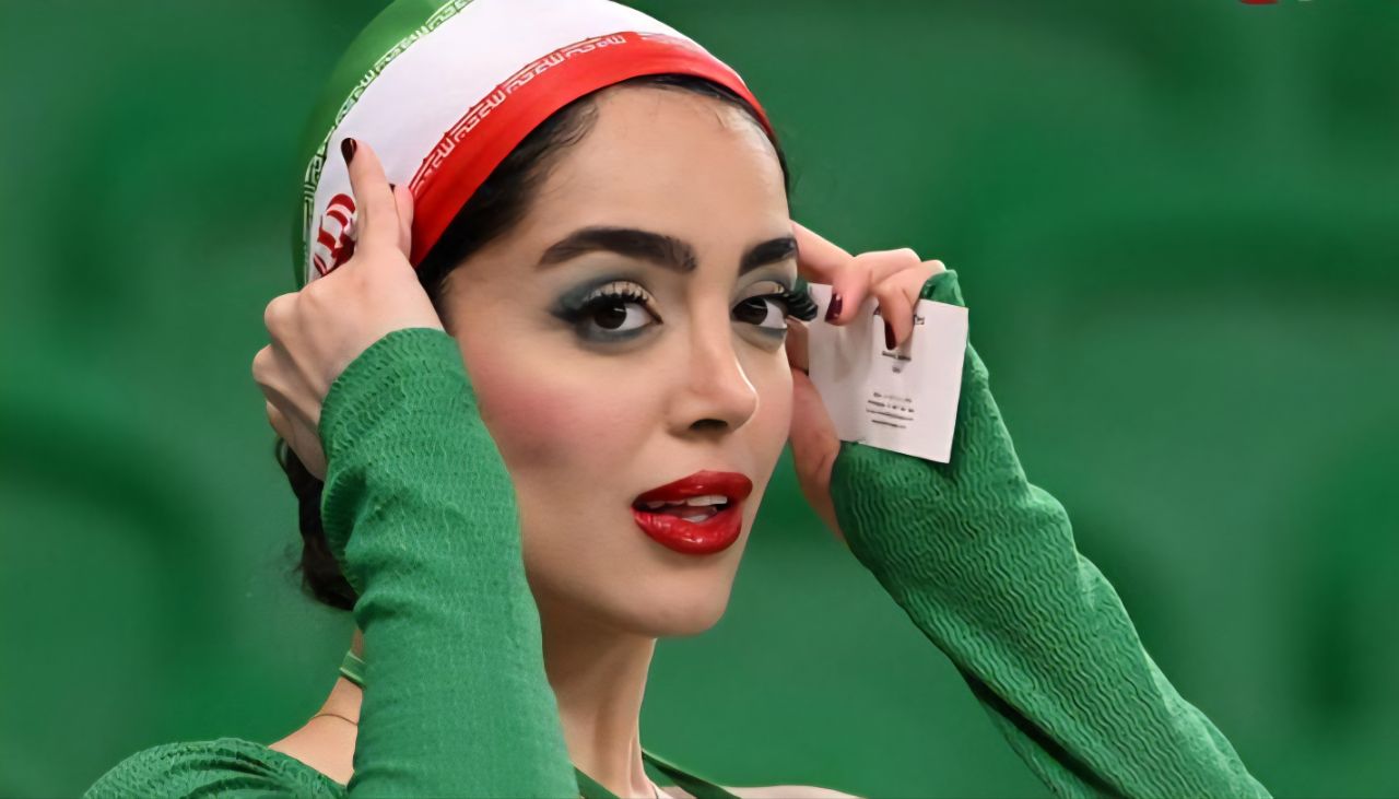 عکس از زنان هوادار تیم ملی ایران
