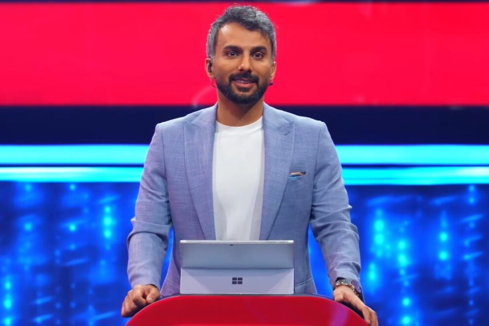 عکس از محمدحسین میثاقی مجری شبکه ۳ و شبکه ورزش