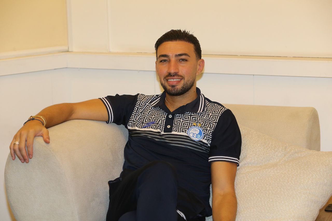 عکس از مونیر الحدادی هافبک مراکشی استقلال