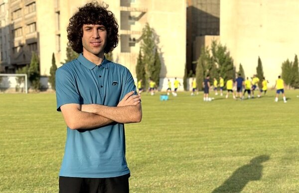 عکس از منتظر محمد هافبک عراقی سابق استقلال