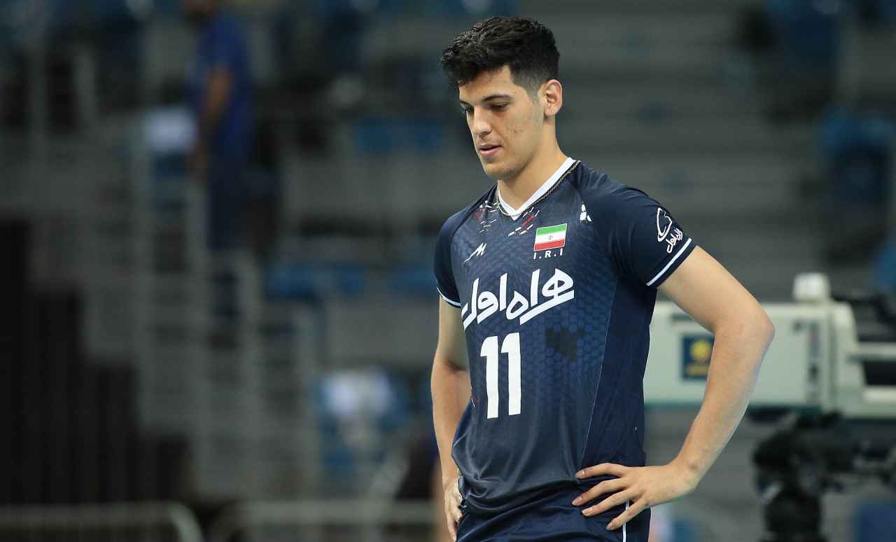 عکس از صابر کاظمی قطر پاسور تیم ملی والیبال ایران 