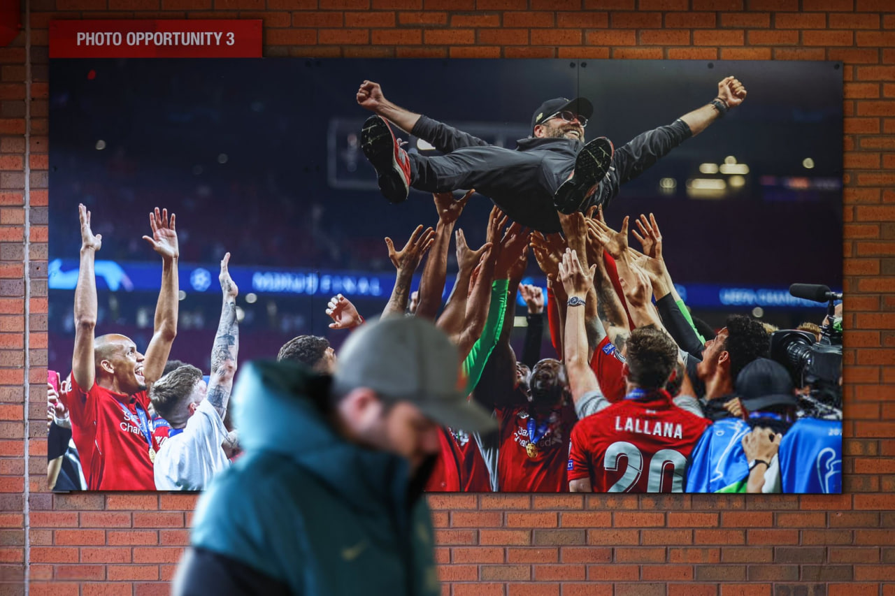 دیوار نگاره یورگن کلوپ در آنفیلد 