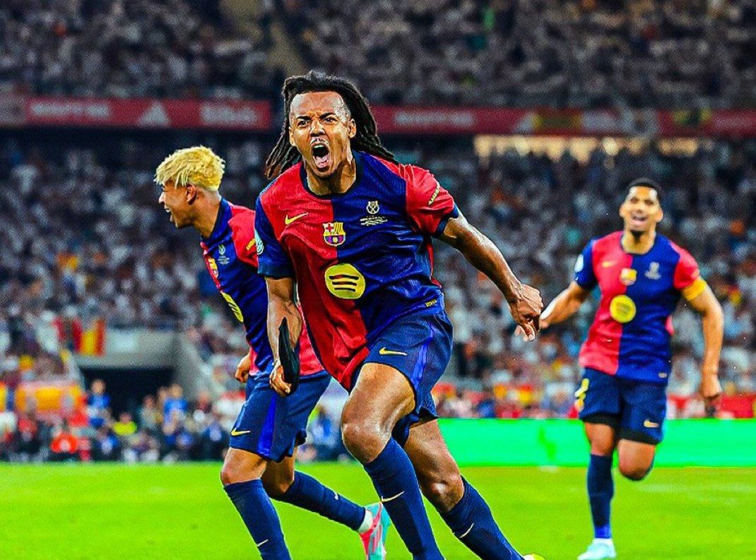 خوشحالی ژول کونده در بازی رئال مادرید و بارسلونا 