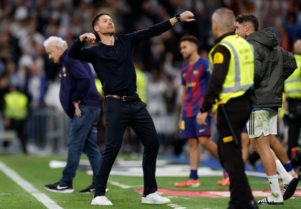 ژابی آلونسو در بازی رئال مادرید و بارسلونا 