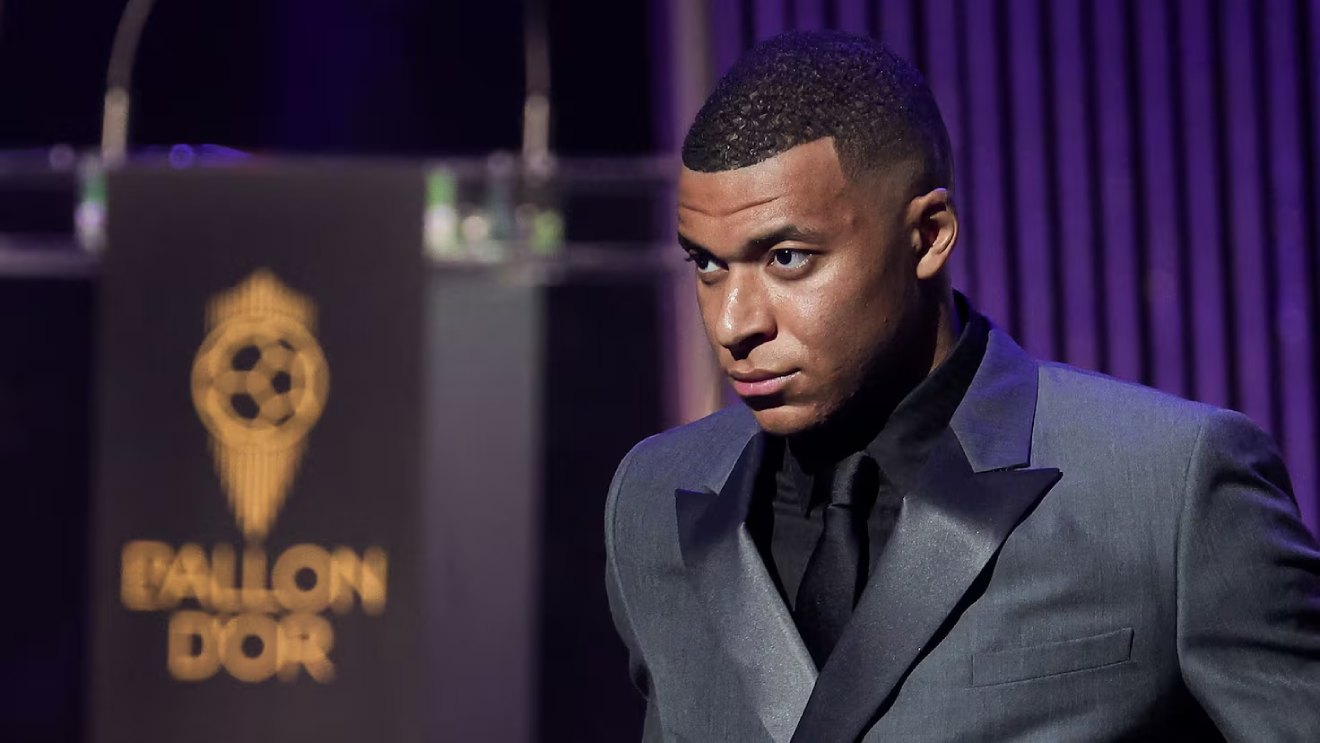 کیلیان امباپه در مراسم توپ طلا 