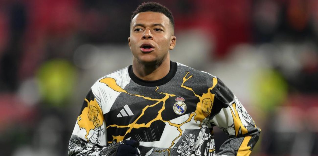 کیلیان امباپه در پیراهن تمرینی رئال مادرید