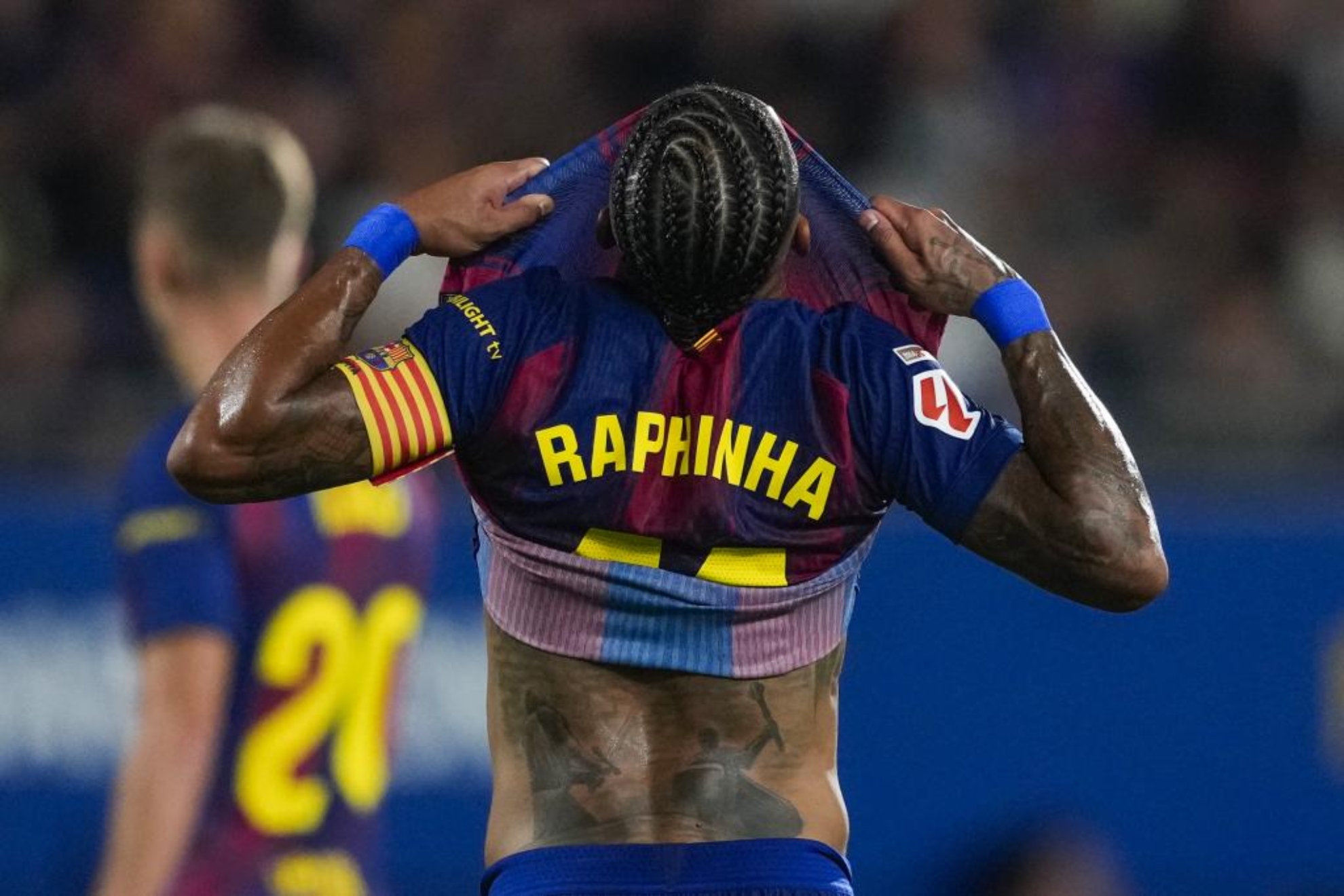 رافینیا در بازی بارسلونا و لوانته در لالیگا