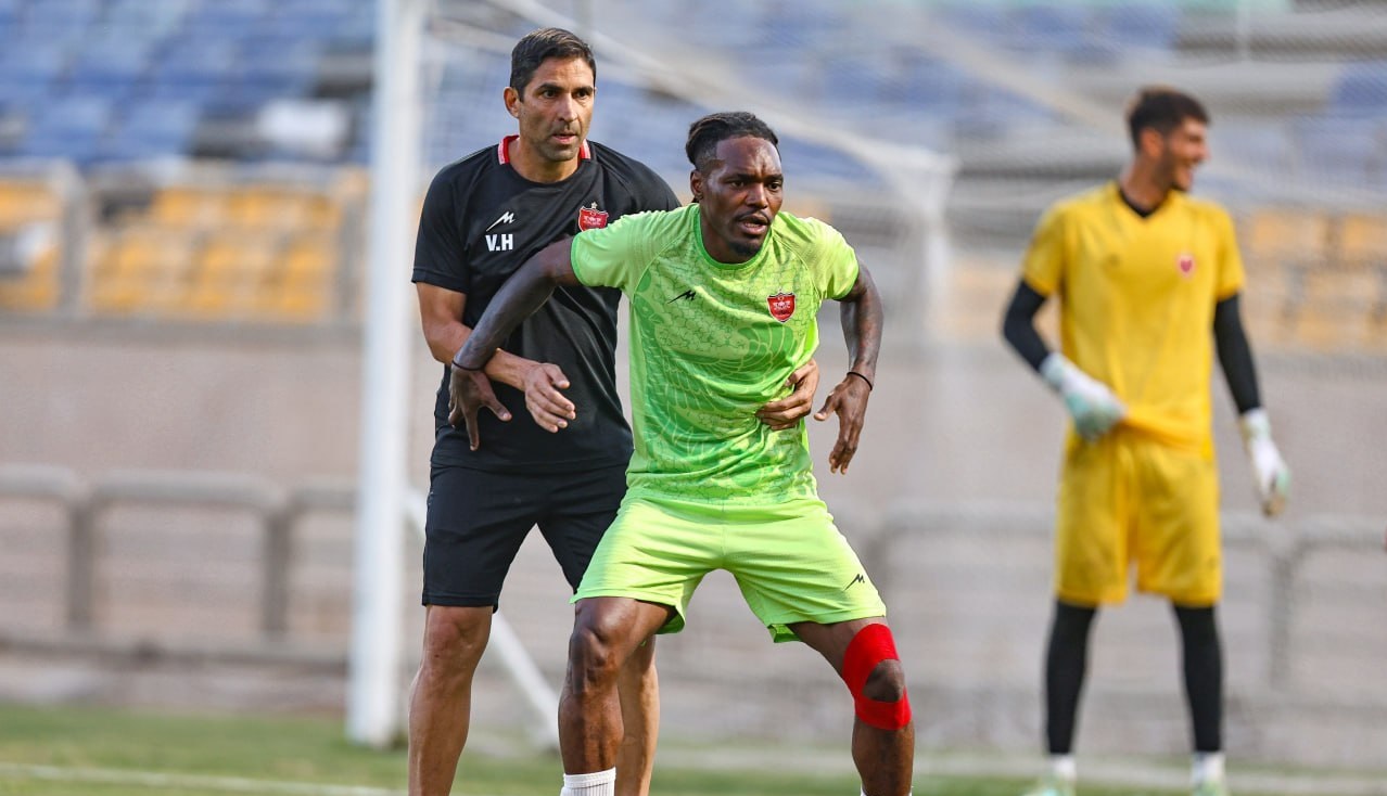 تیوی بیفوما-وحید هاشمیان-تمرین پرسپولیس