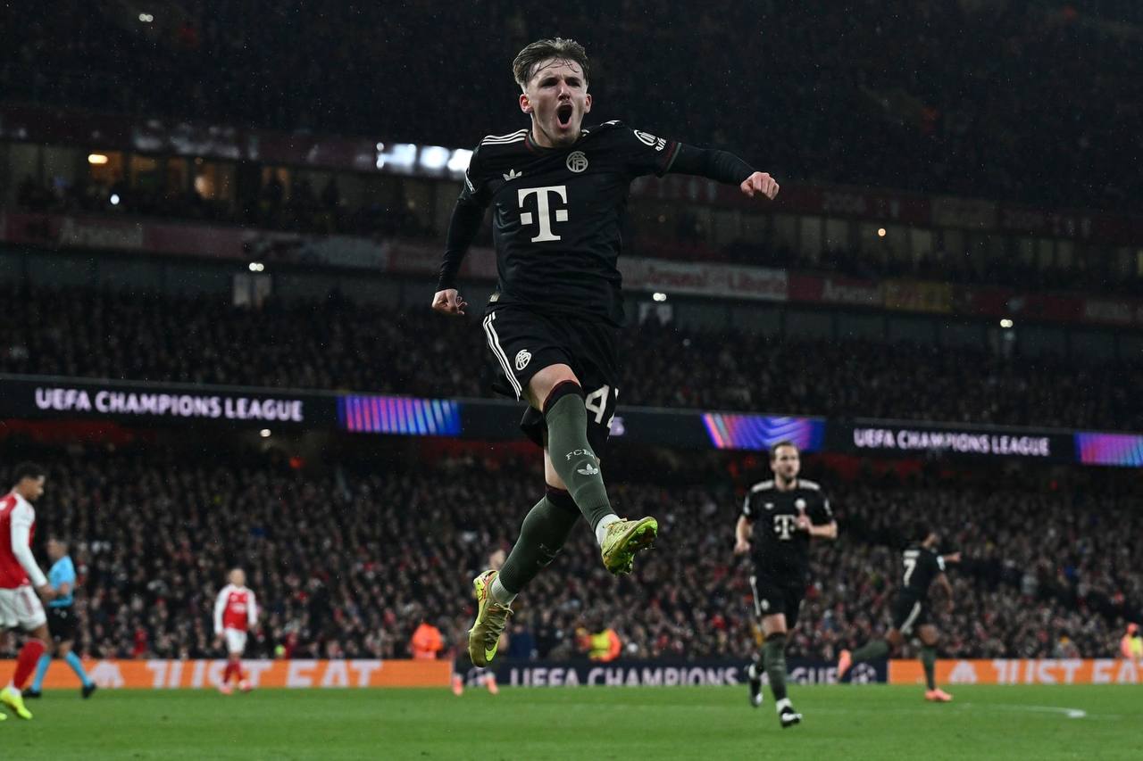 لنارت کارل - آرسنال و بایرن مونیخ - لیگ قهرمانان اروپا