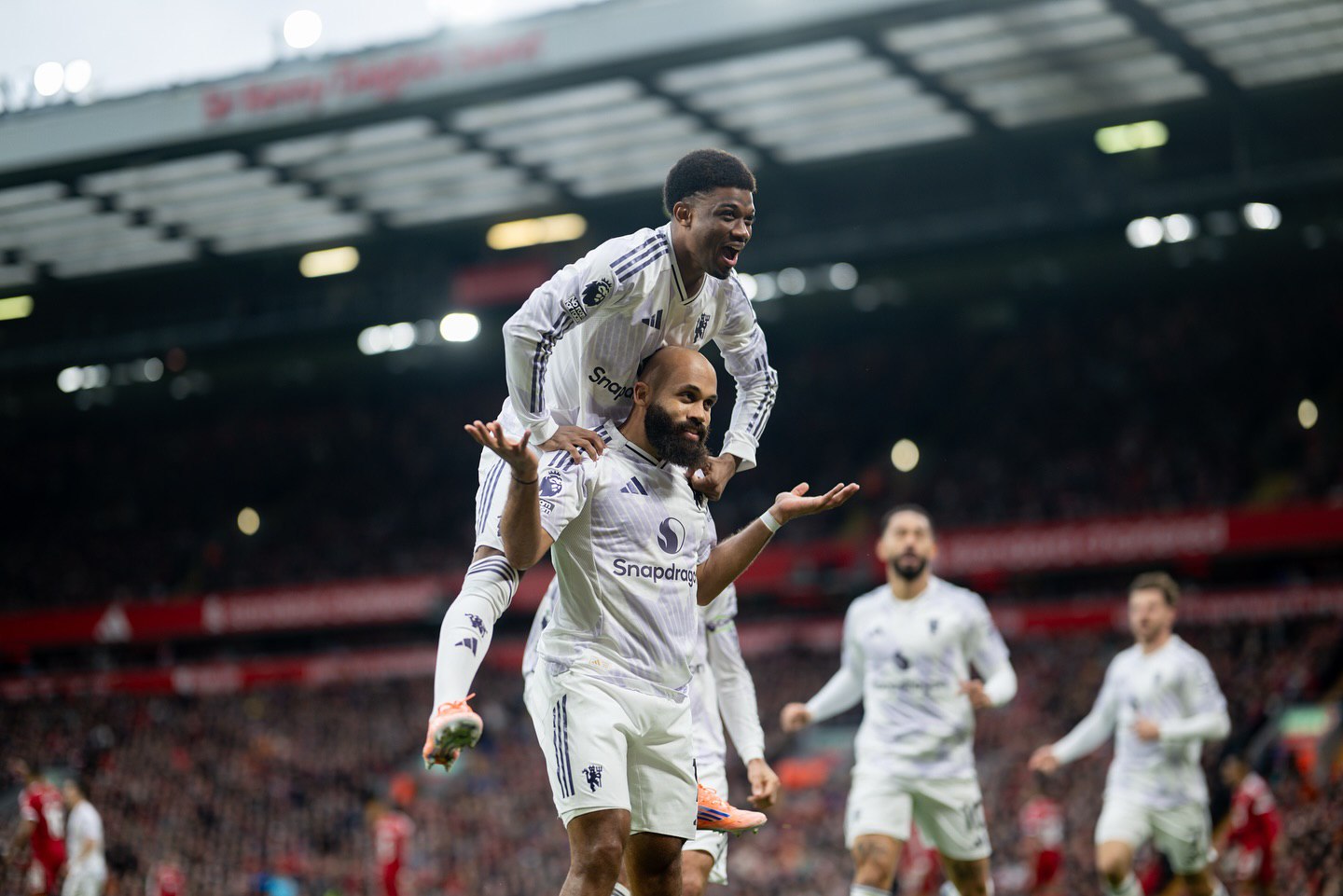 برایان امبومو