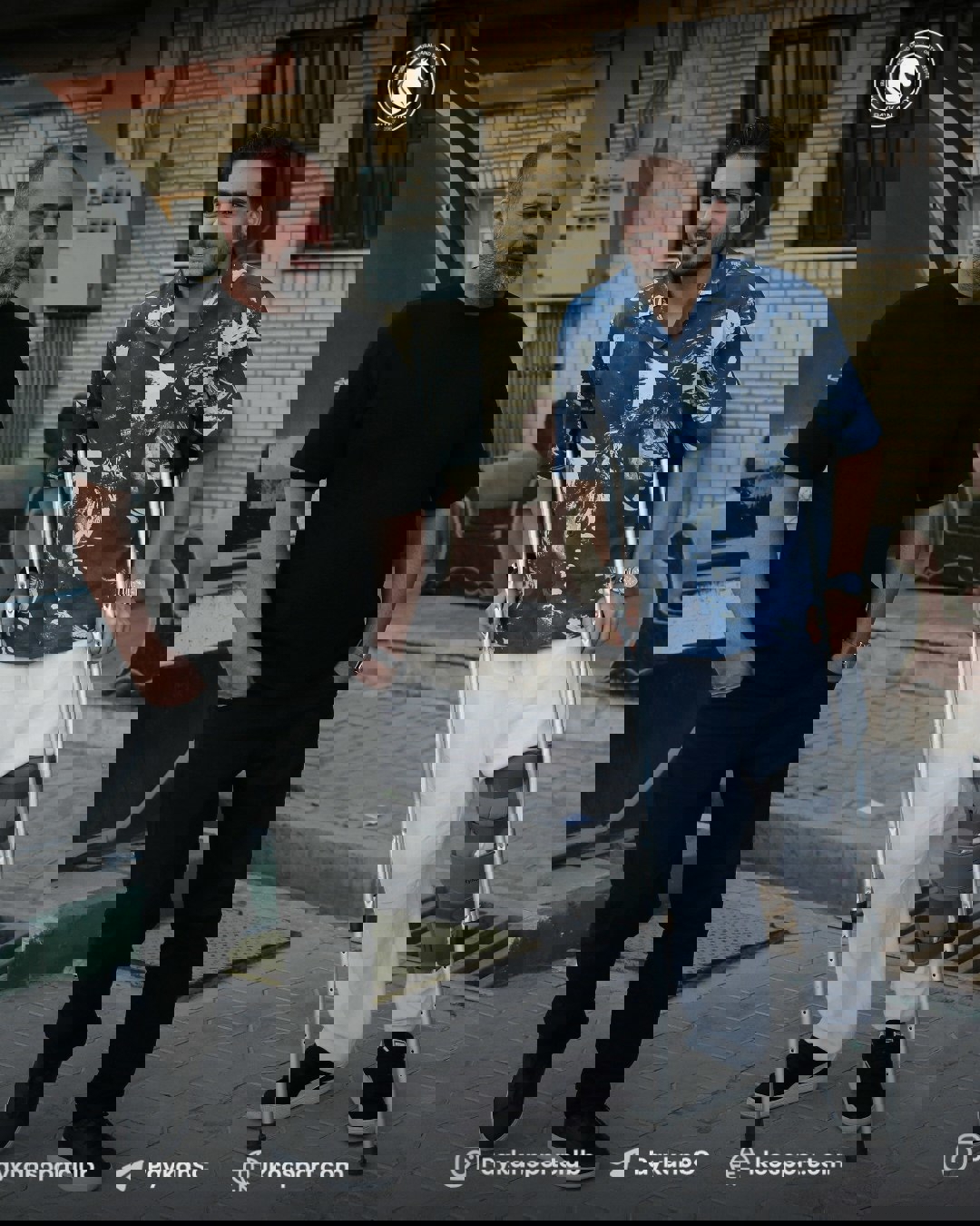 کسری طاهری با عصا در تمرینات پیکان