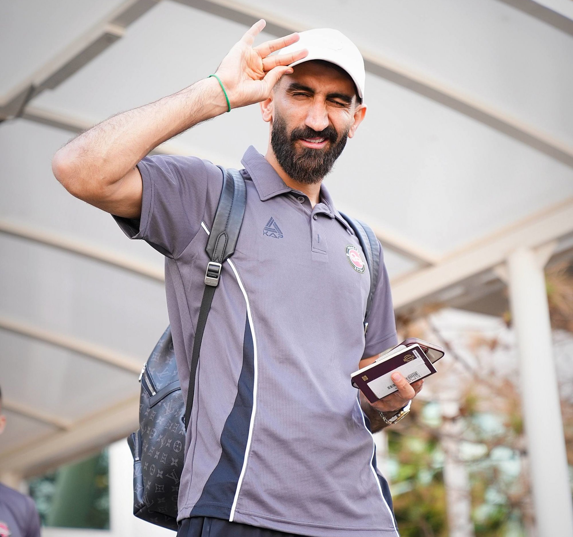 عکس از علیرضا بیرانوند در راه دبی