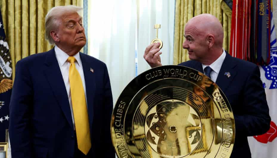 عکس از دونالد ترامپ و جیانی اینفانتینو