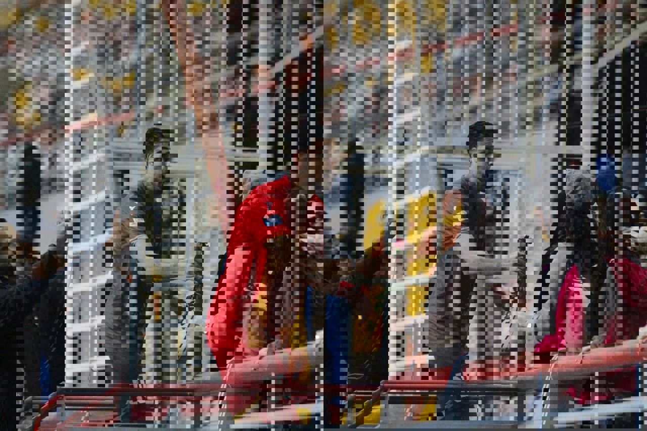 سنگرگیر و همسرش