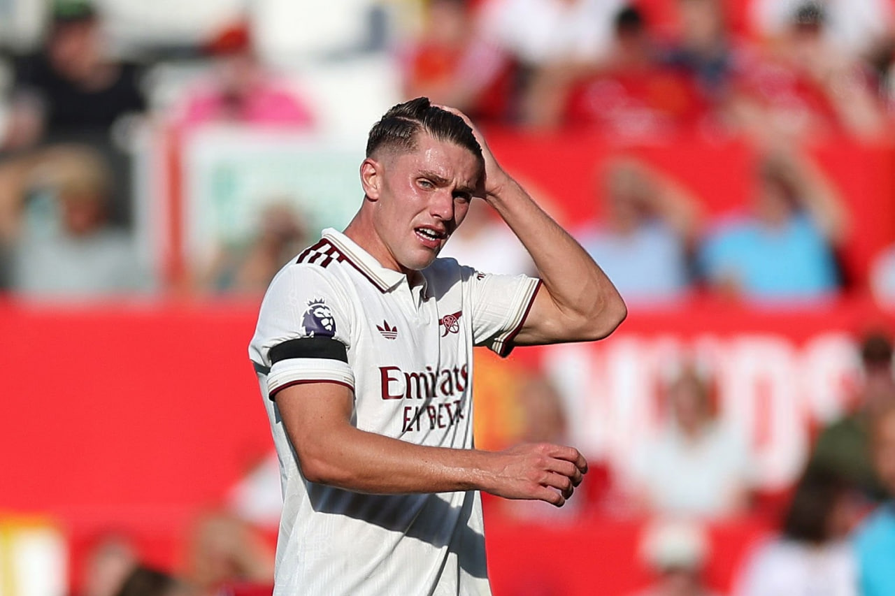 ویکتور یوکرس مهاجم سوئدی در زمین