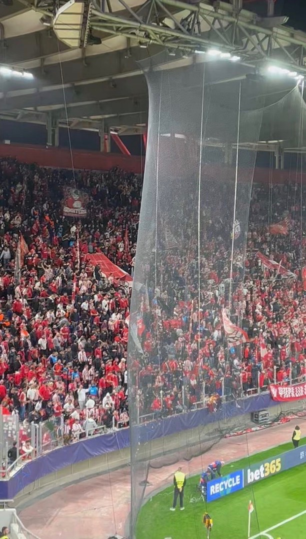 طرفداران المپیاکوس