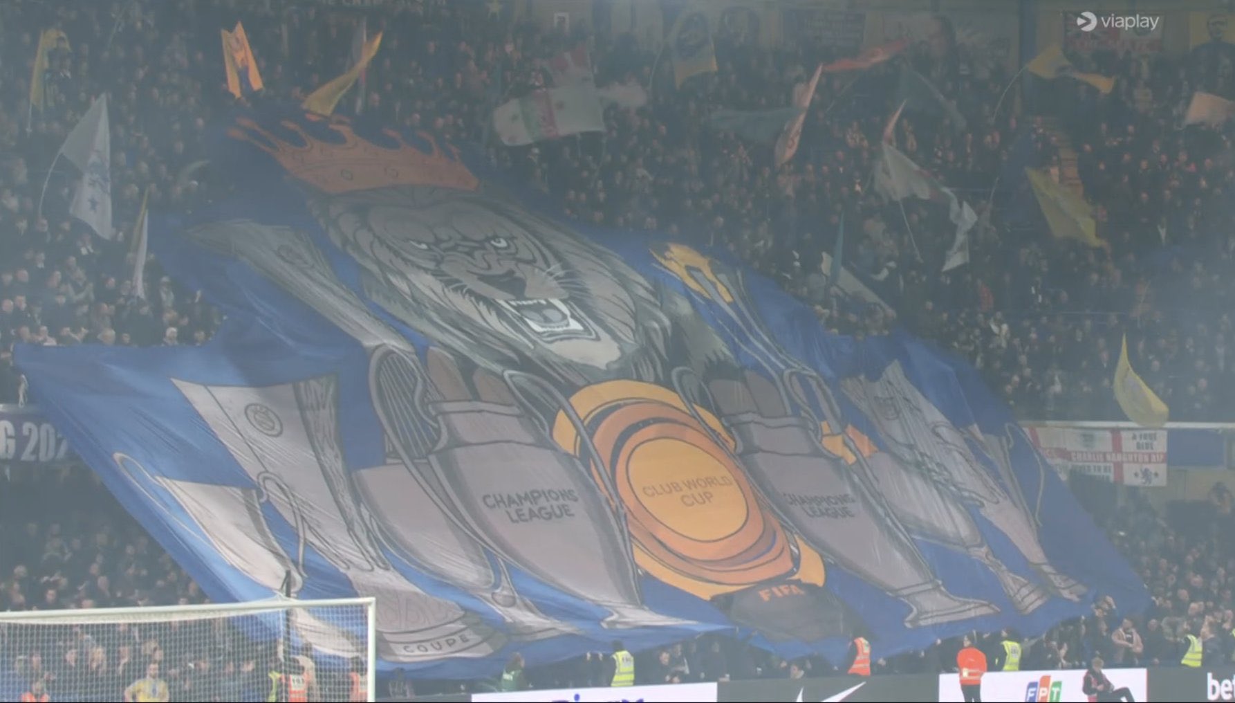 تیفوی جنجالی هواداران چلسی به رخ آرسنال کشیده شد