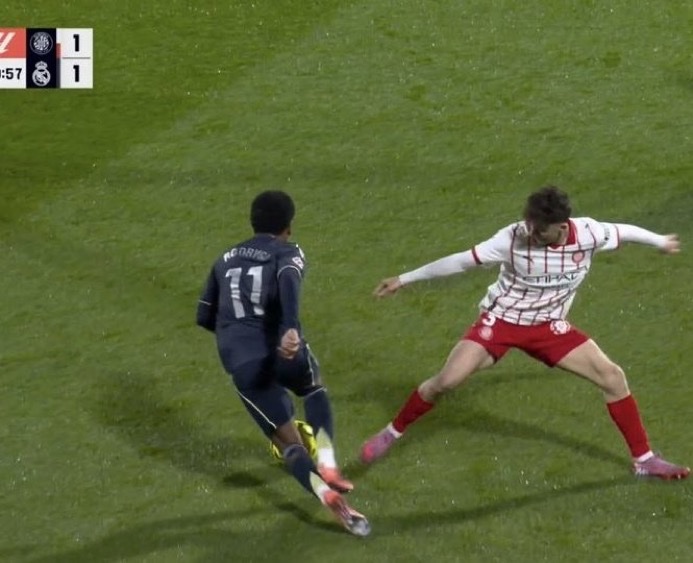 صحنه جنجالی بازی رئال مادرید و ژیرونا 