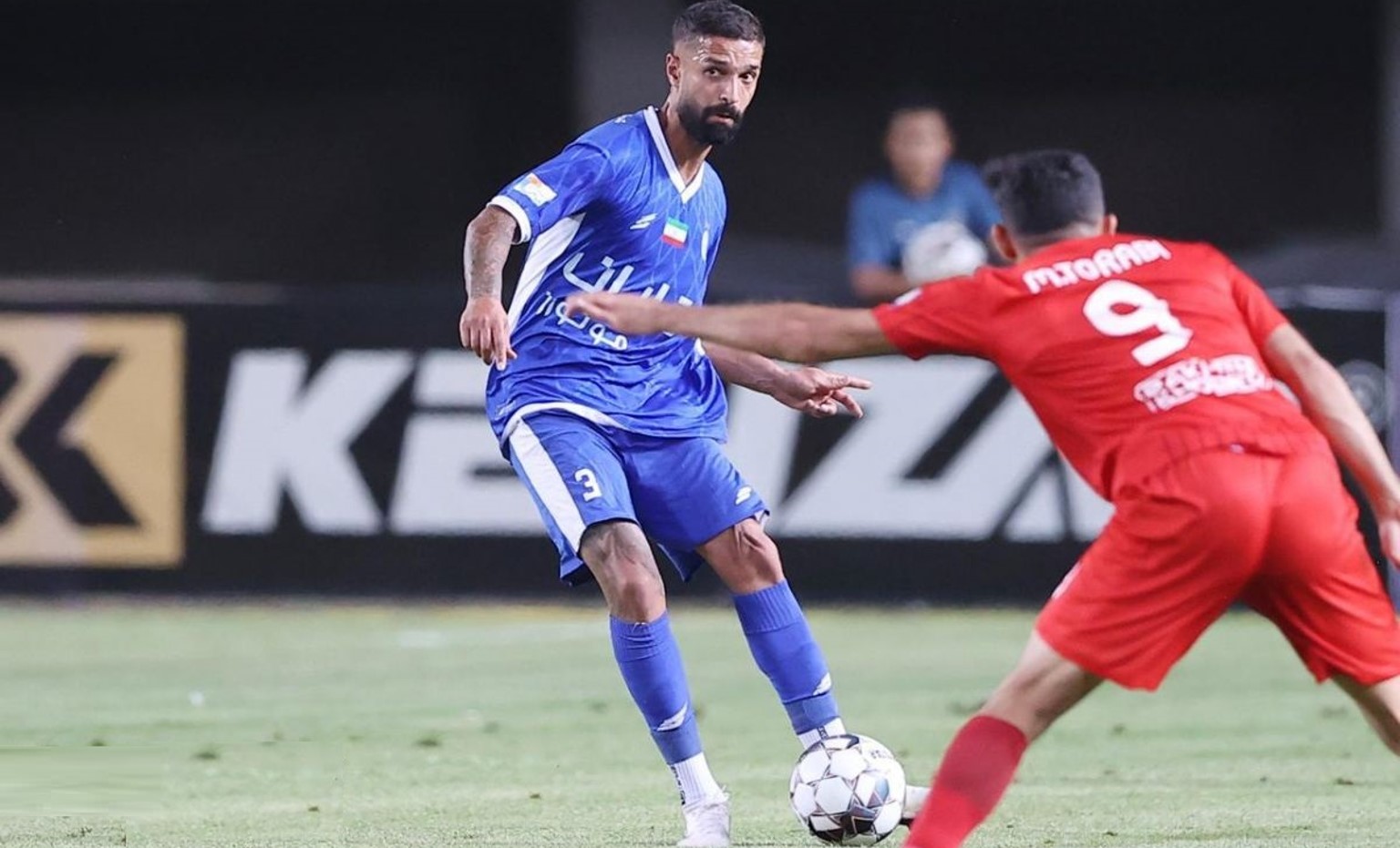 آرمین سهرابیان مدافع میانی استقلال تهران - مهدی ترابی وینگر تراکتور - لیگ برتر ایران - سوپرجام ایران